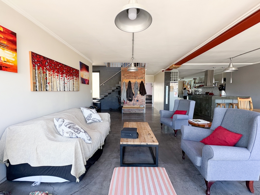 3 Bedroom Property for Sale in Vredehoek Western Cape